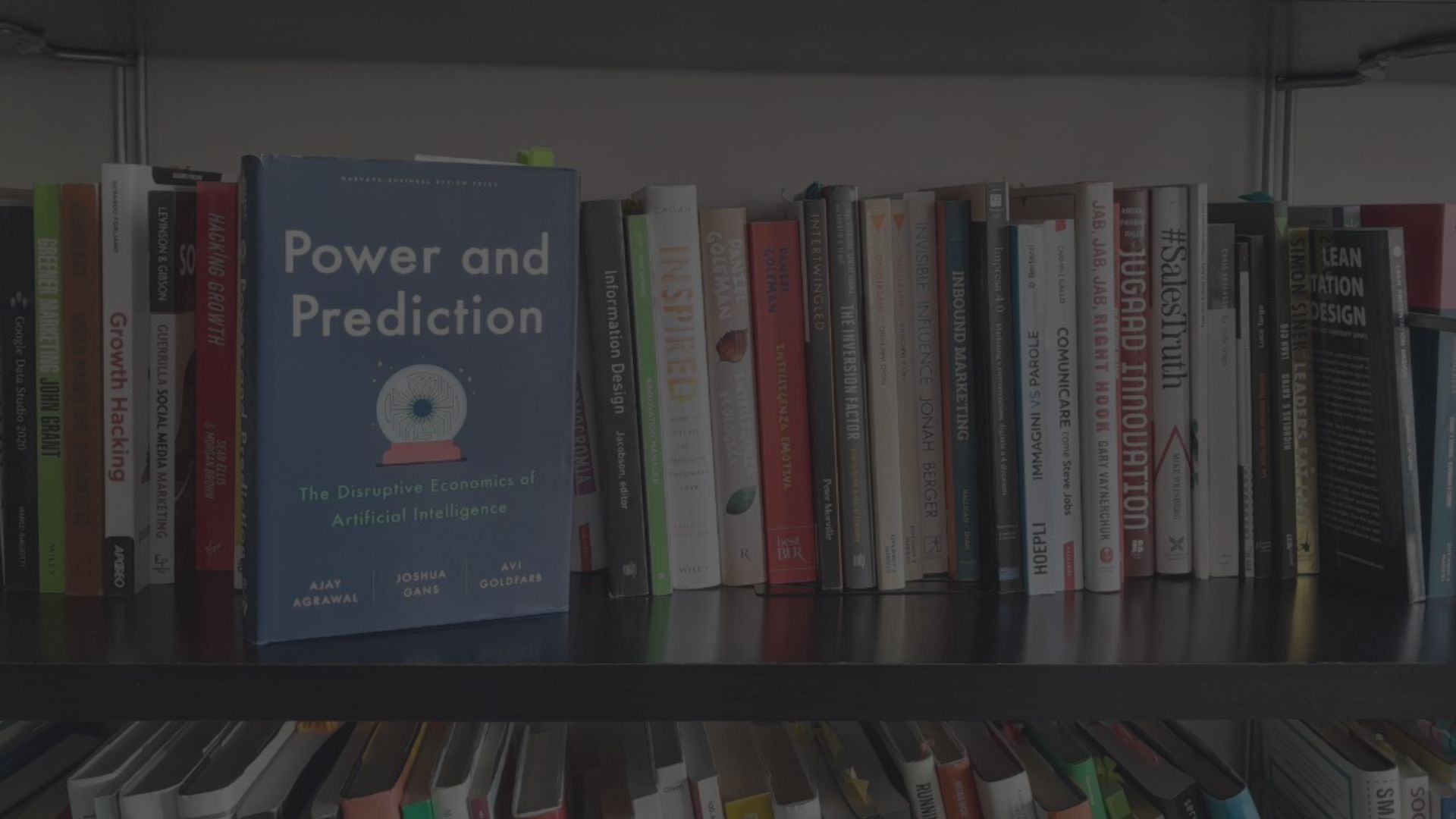 Power and Prediction di A. Agrawal, J. Gans e A, Goldfarb